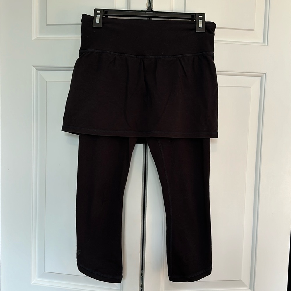 Athleta Cropped, 2-in-1, Organic Skirted Leggings, sz SP
